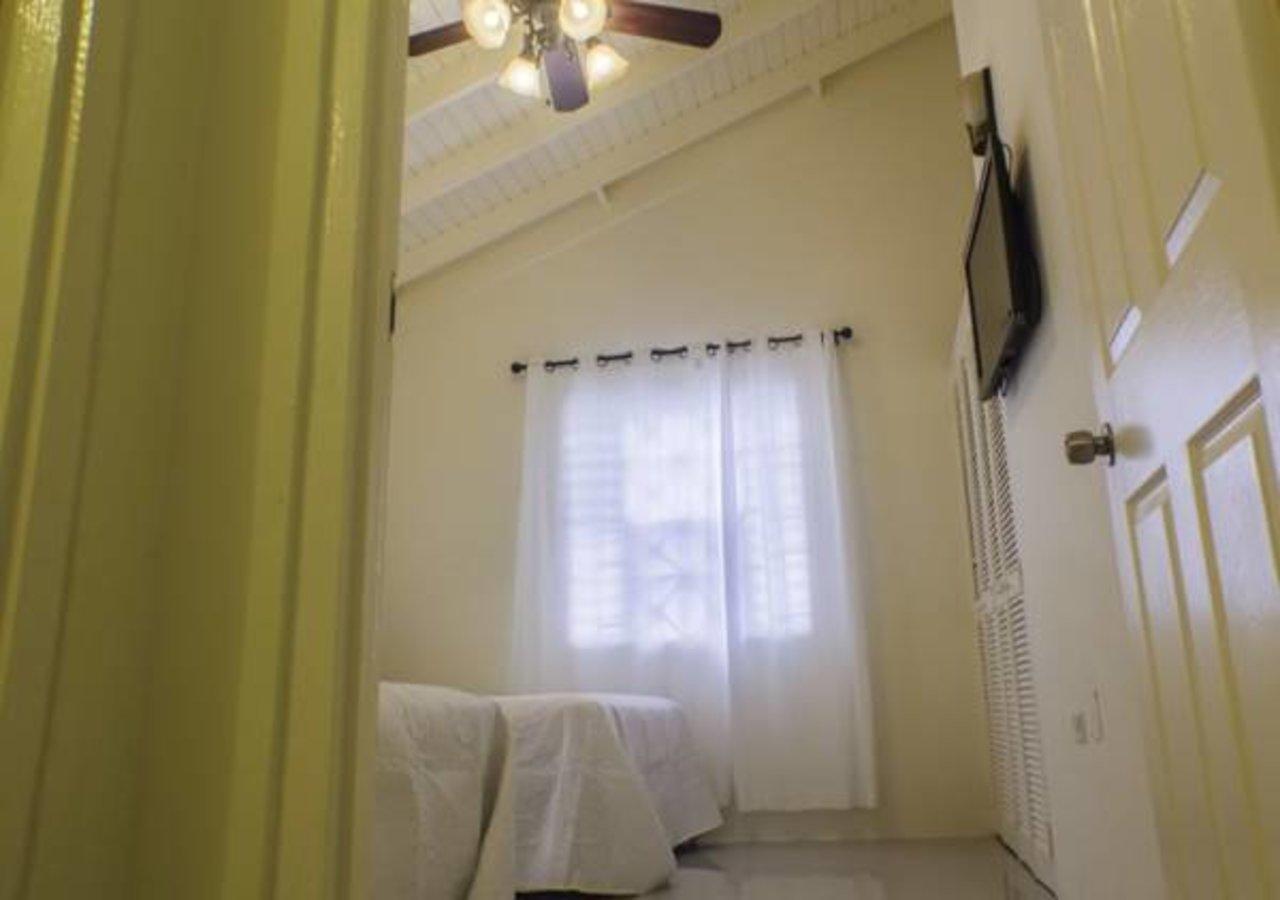 N2N Suites - Ochio Rios Vacation Home Очо-Риос Экстерьер фото